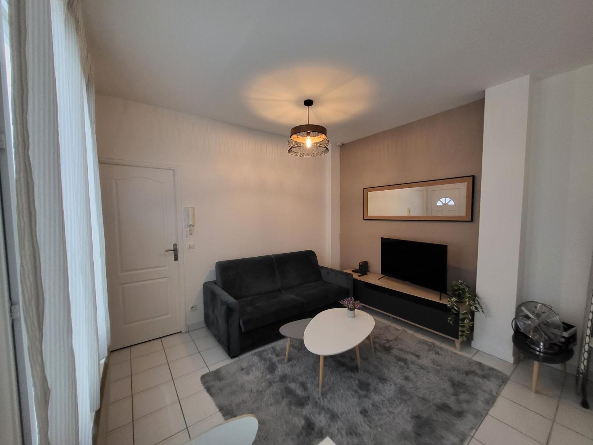Appartement Spacieux 28M2 Avec Chambre Separee Issy-les-Moulineaux Luaran gambar